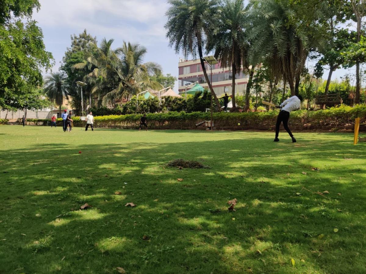 The Garden Asia Resort Bangalore Luaran gambar